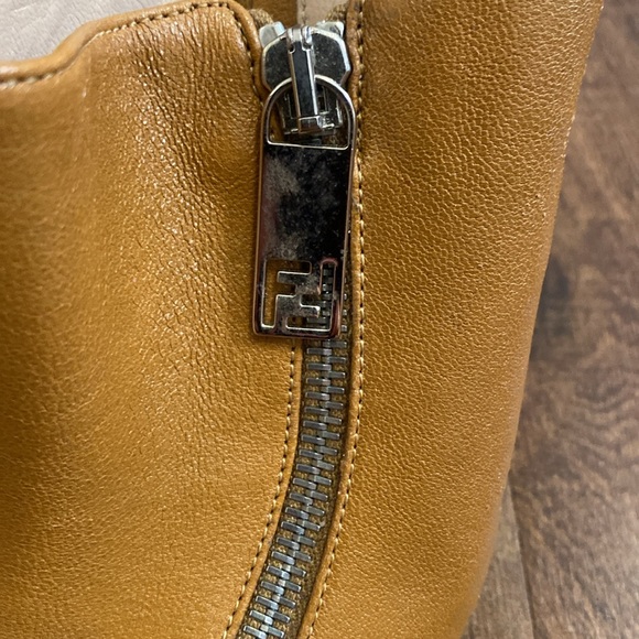 Fendi platform zipper heels - Picture 5 of 7